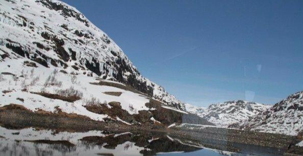 瑞士圣莫里茨滑雪场(瑞士圣莫里茨滑雪视频)缩略图